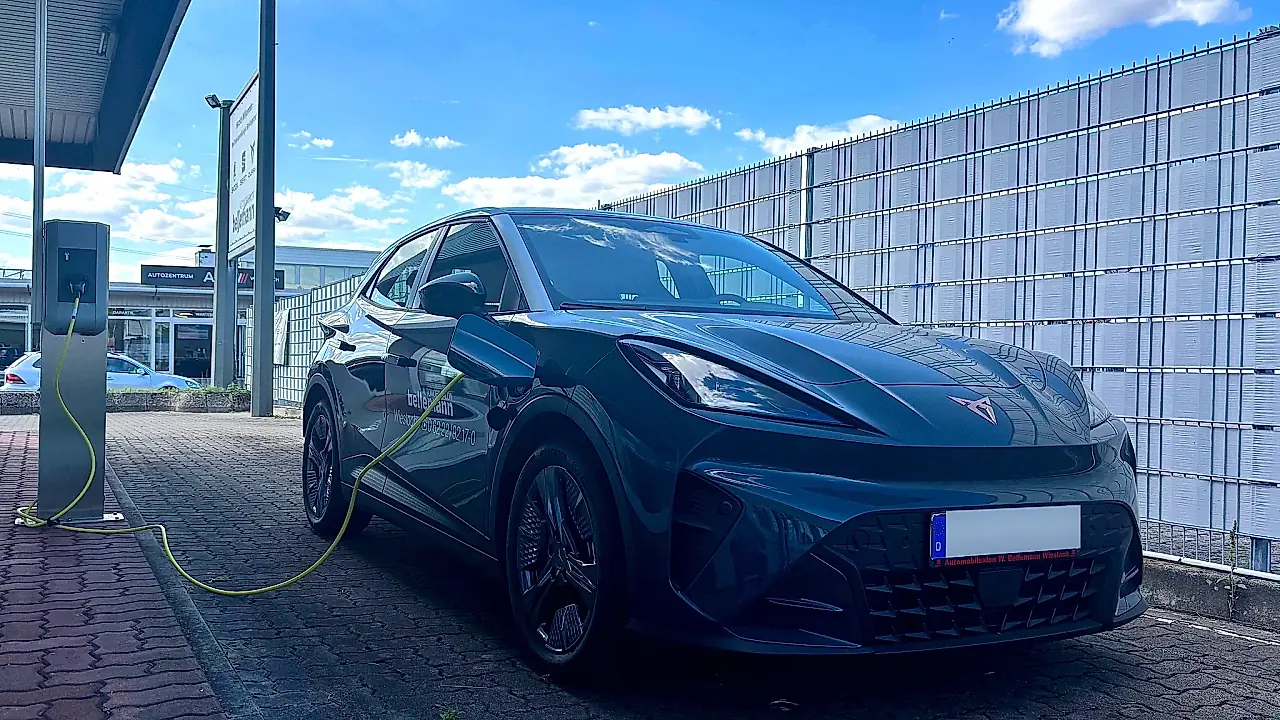 CUPRA Raval bidirektionales Laden 2026: was der 52-kWh-Akku hergibt