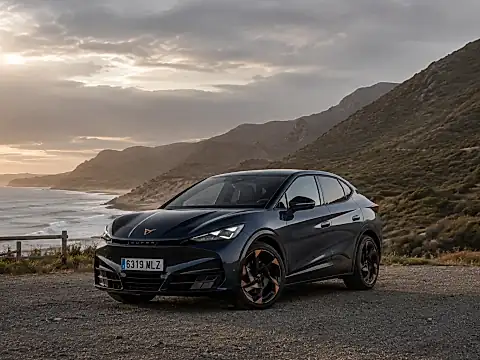 CUPRA Tavascan Modelljahr 2027 Facelift in Midnight Black: Elektro-SUV-Coupé mit neuer 140-kW-Basisversion, Endurance und VZ 4Drive bei Bellemann in Wiesloch