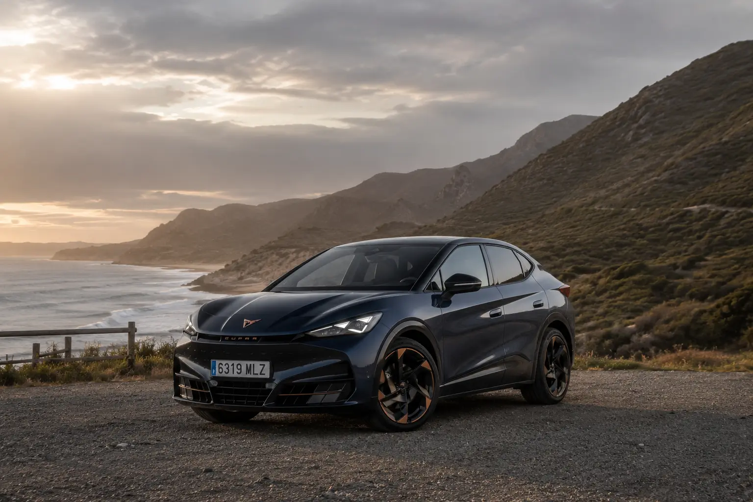 CUPRA Tavascan Modelljahr 2027 Facelift in Midnight Black: Elektro-SUV-Coupé mit neuer 140-kW-Basisversion, Endurance und VZ 4Drive bei Bellemann in Wiesloch