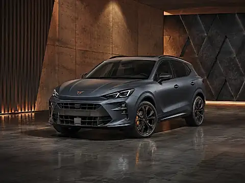 CUPRA Terramar VZ Edition als limitiertes Marktstart-Sondermodell mit 1.300 Stück europaweit — 20-Zoll-HADRON-COPPER-Felgen und HD-Matrix-LED-Scheinwerfer vor dem Autohaus Bellemann in Wiesloch