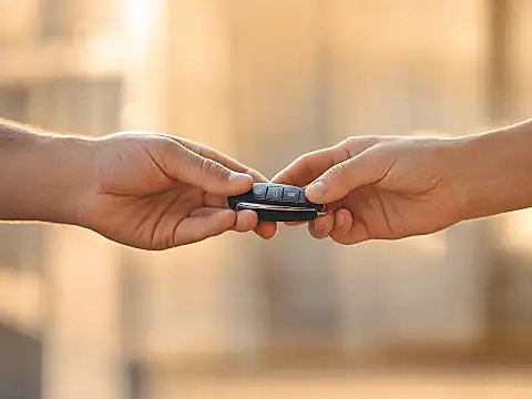 Leasing oder Finanzierung: Vergleich zweier Vertragswege beim Autokauf