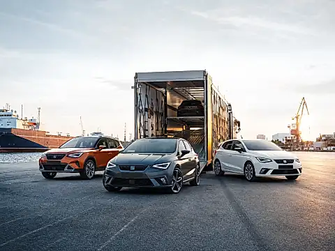 SEAT Reimport: junge SEAT-Gebrauchtwagen mit EU-Import-Historie auf dem Händlerhof