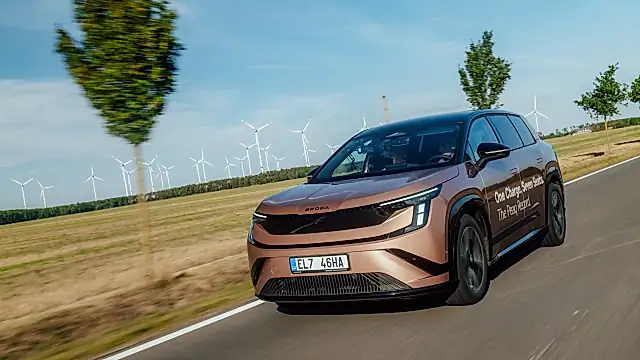 Škoda Peaq Reichweitenrekord: das Serienfahrzeug auf der Rekordstrecke